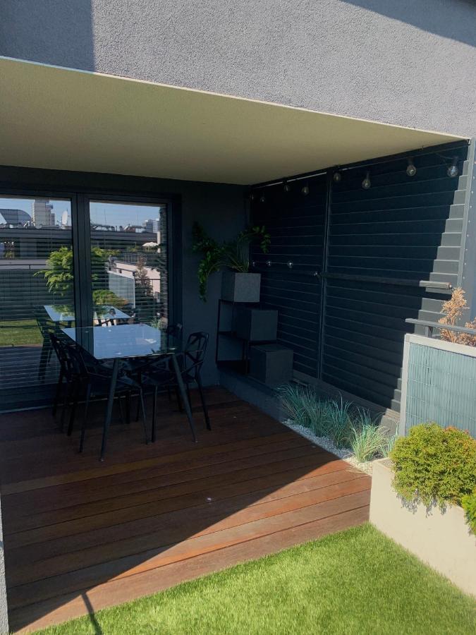 Ekskluzywny Penthouse Z Ogrodem W Centrum Lodzi Zewnętrze zdjęcie