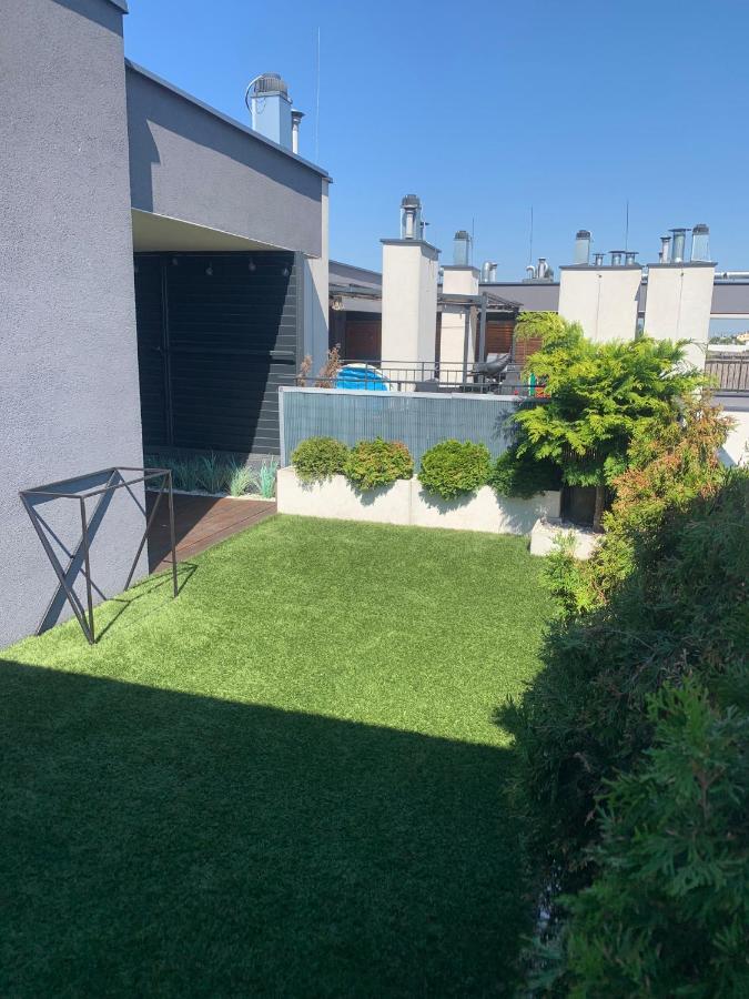 Ekskluzywny Penthouse Z Ogrodem W Centrum Lodzi Zewnętrze zdjęcie