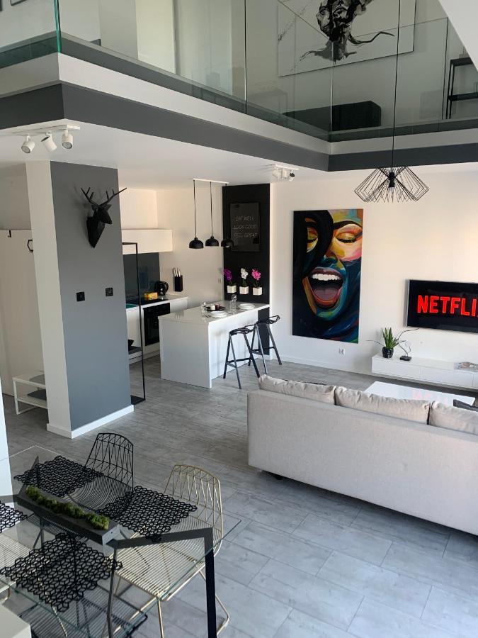 Ekskluzywny Penthouse Z Ogrodem W Centrum Lodzi Zewnętrze zdjęcie