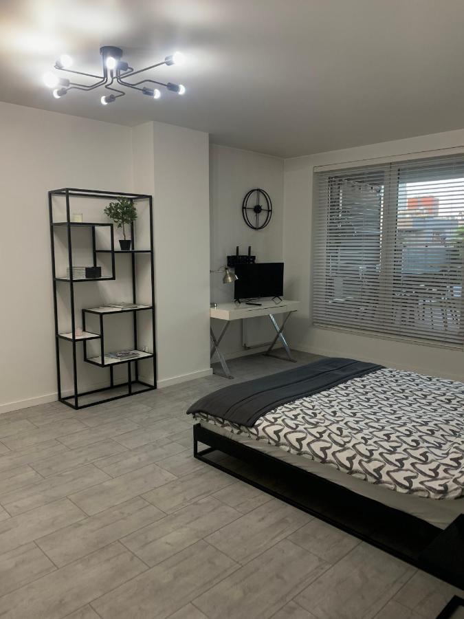 Ekskluzywny Penthouse Z Ogrodem W Centrum Lodzi Zewnętrze zdjęcie