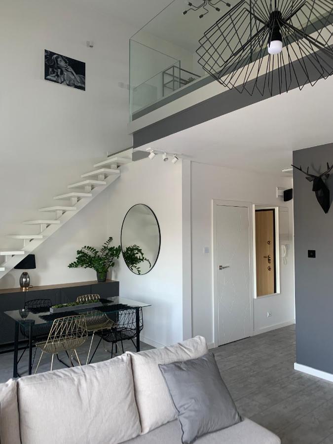 Ekskluzywny Penthouse Z Ogrodem W Centrum Lodzi Zewnętrze zdjęcie