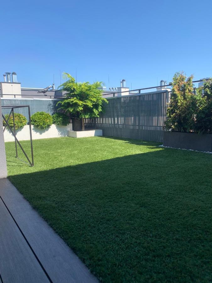Ekskluzywny Penthouse Z Ogrodem W Centrum Lodzi Zewnętrze zdjęcie