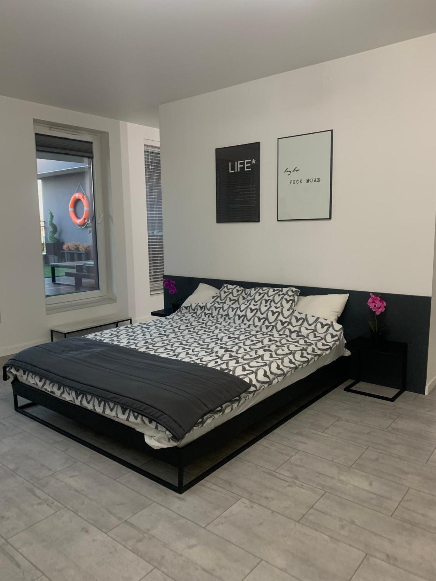 Ekskluzywny Penthouse Z Ogrodem W Centrum Lodzi Zewnętrze zdjęcie